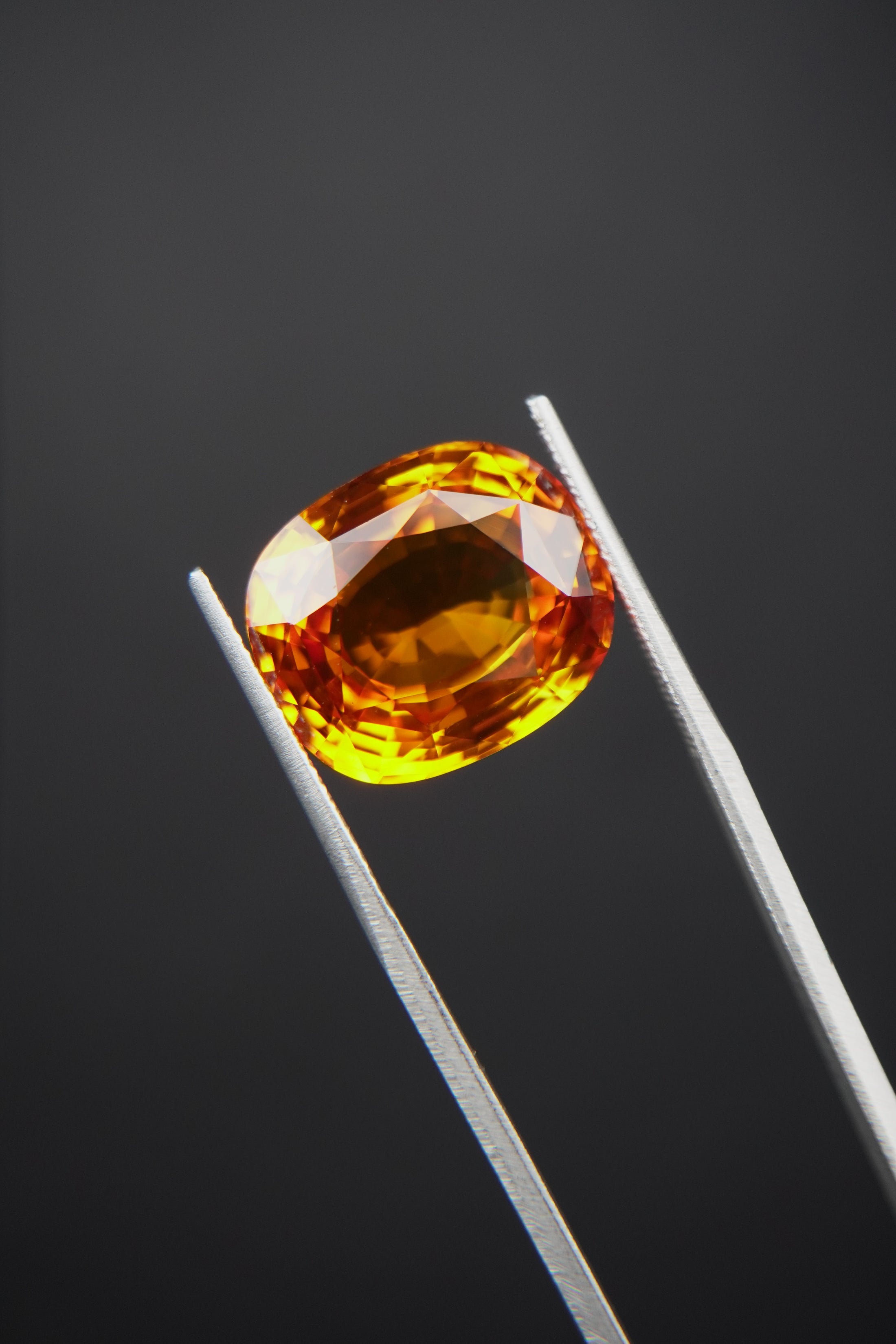 Zaffiro Arancione 17,30 ct