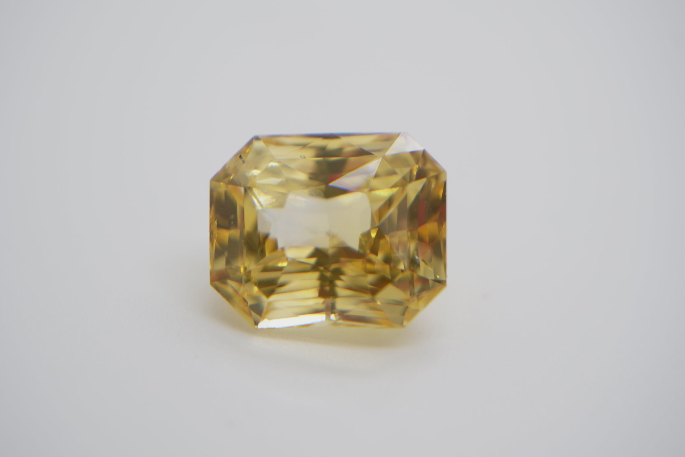 Zaffiro Giallo 8.59 ct