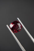 Load image into Gallery viewer, Spinello Rosso 3,11 ct
