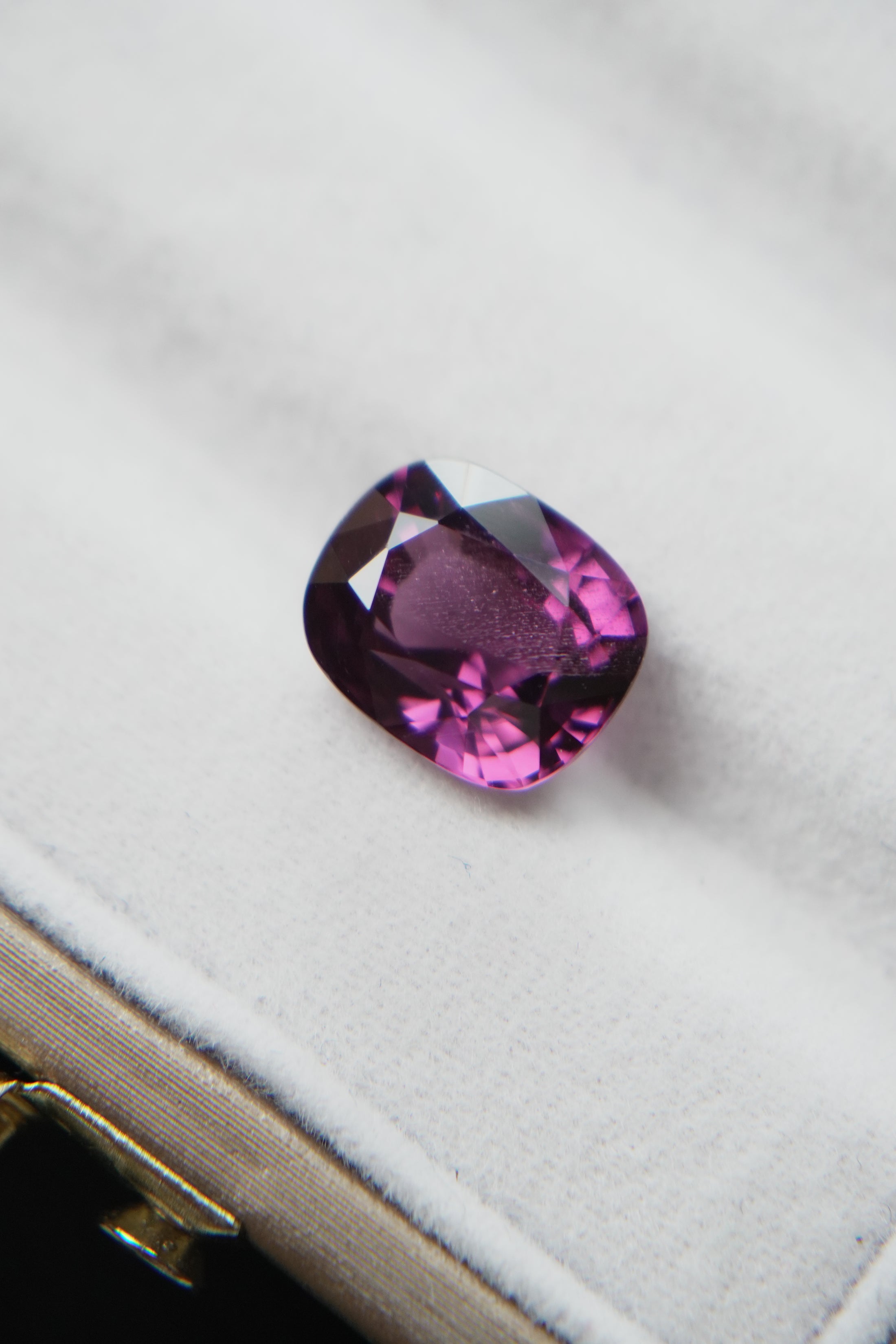 Spinello viola 4,34 ct