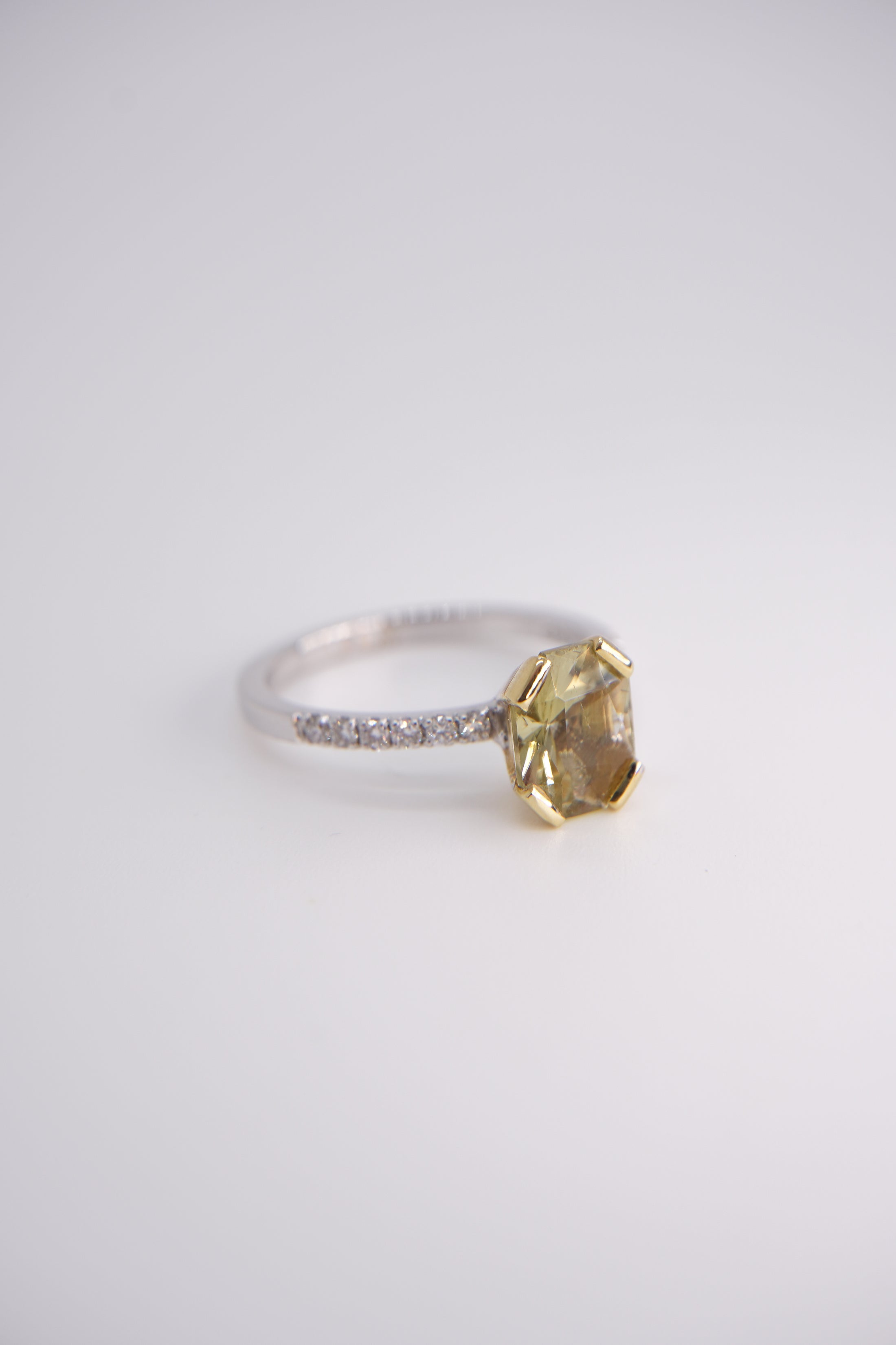 Anello con Eliodoro 1,15 ct