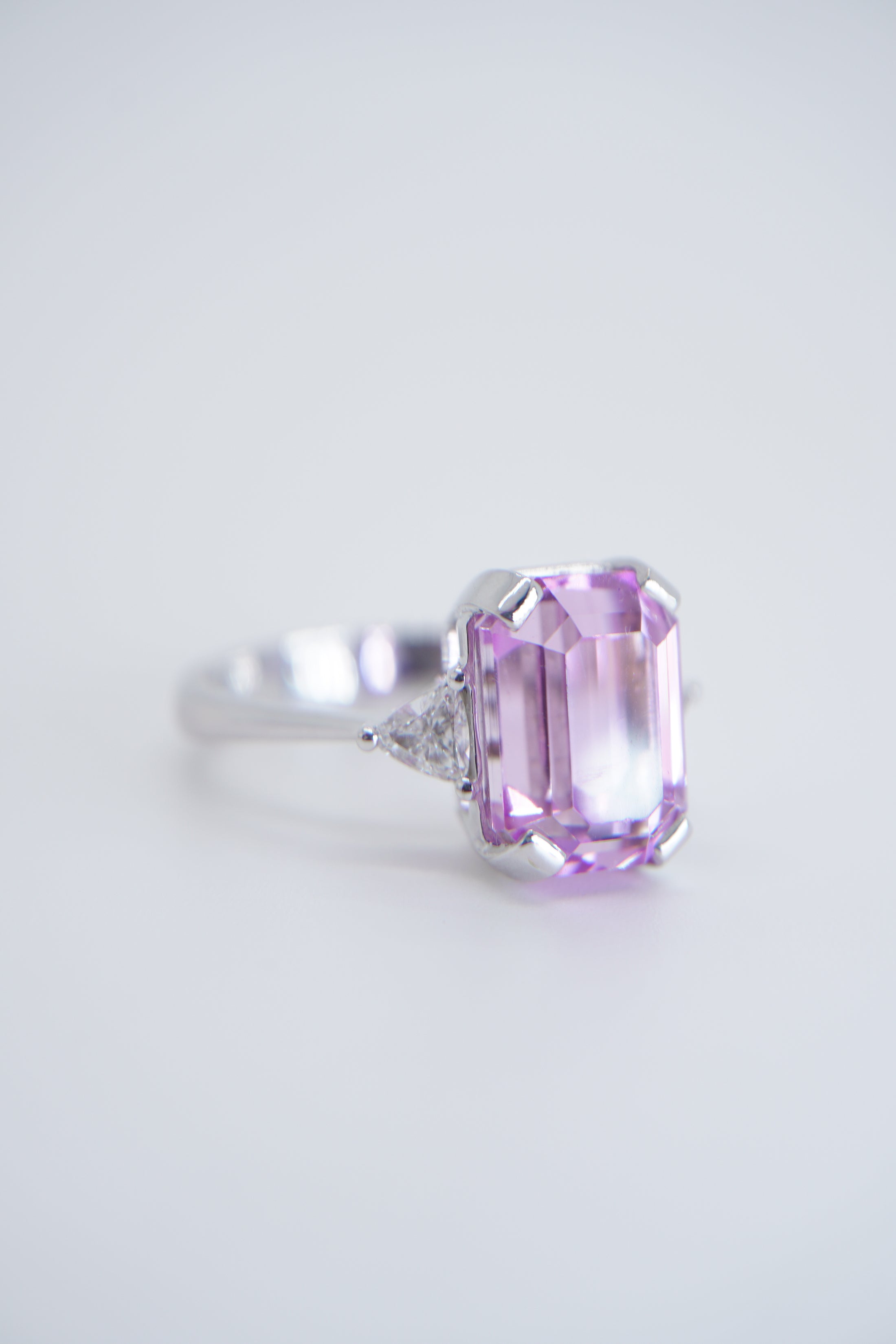 Anello con Kunzite 6,20 ct