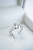 Load image into Gallery viewer, 2.03CT Diamond Solitaire Ring
