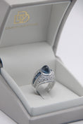 Load image into Gallery viewer, Trombino Ring with Sapphire
