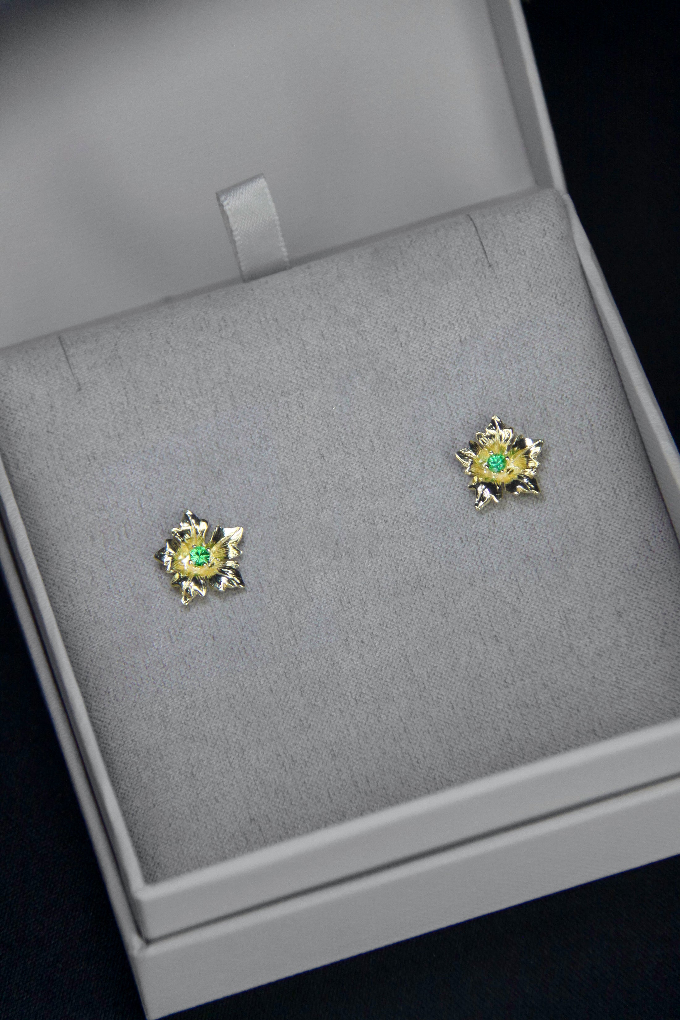 Liberty tsavorite earrings (yellow gold)