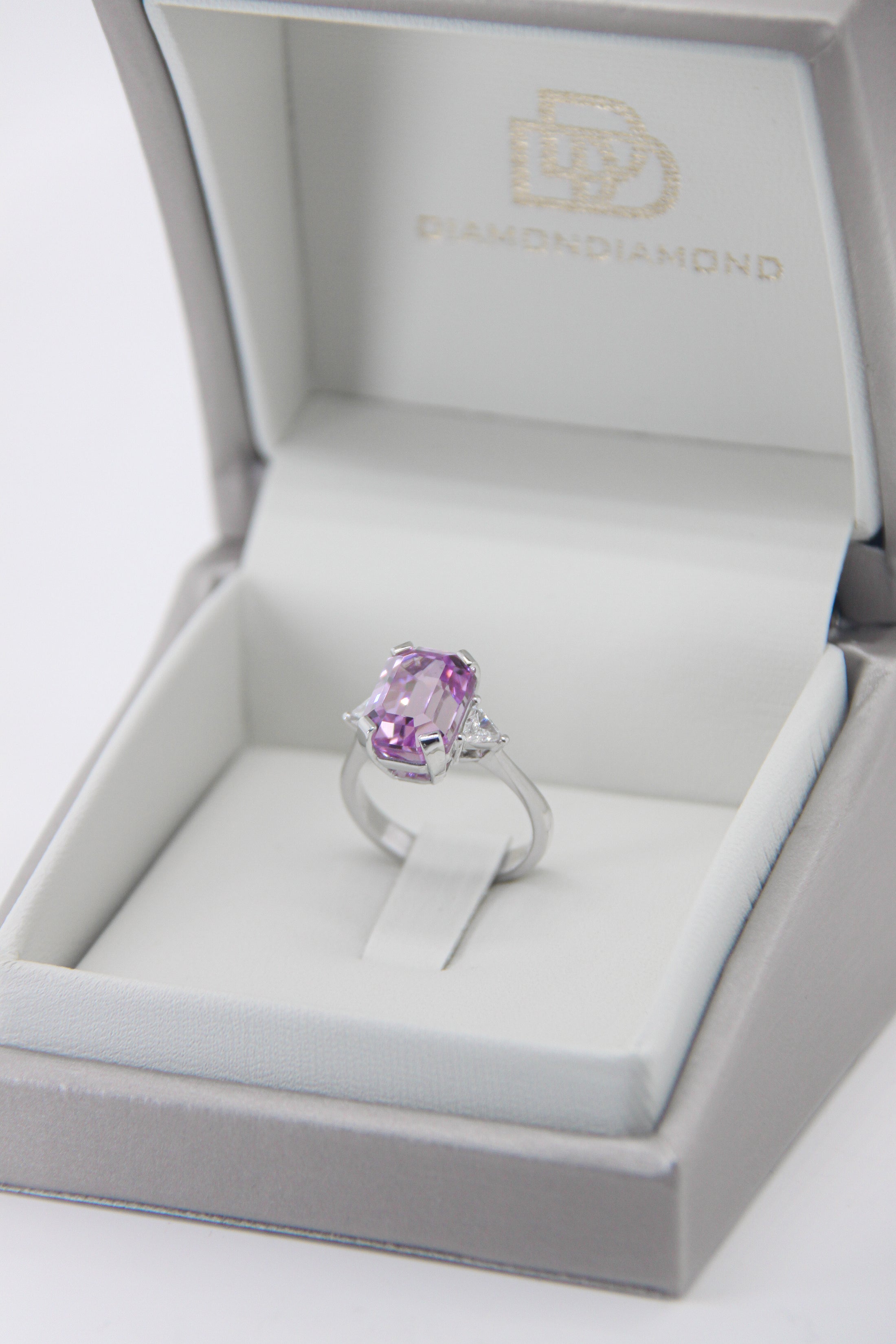 Anello con Kunzite 6,20 ct