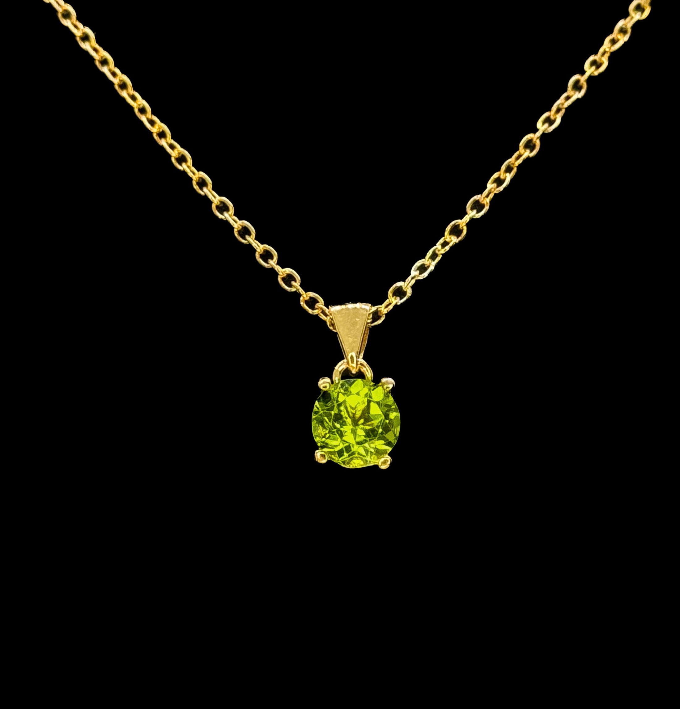 Pendant with Peridot